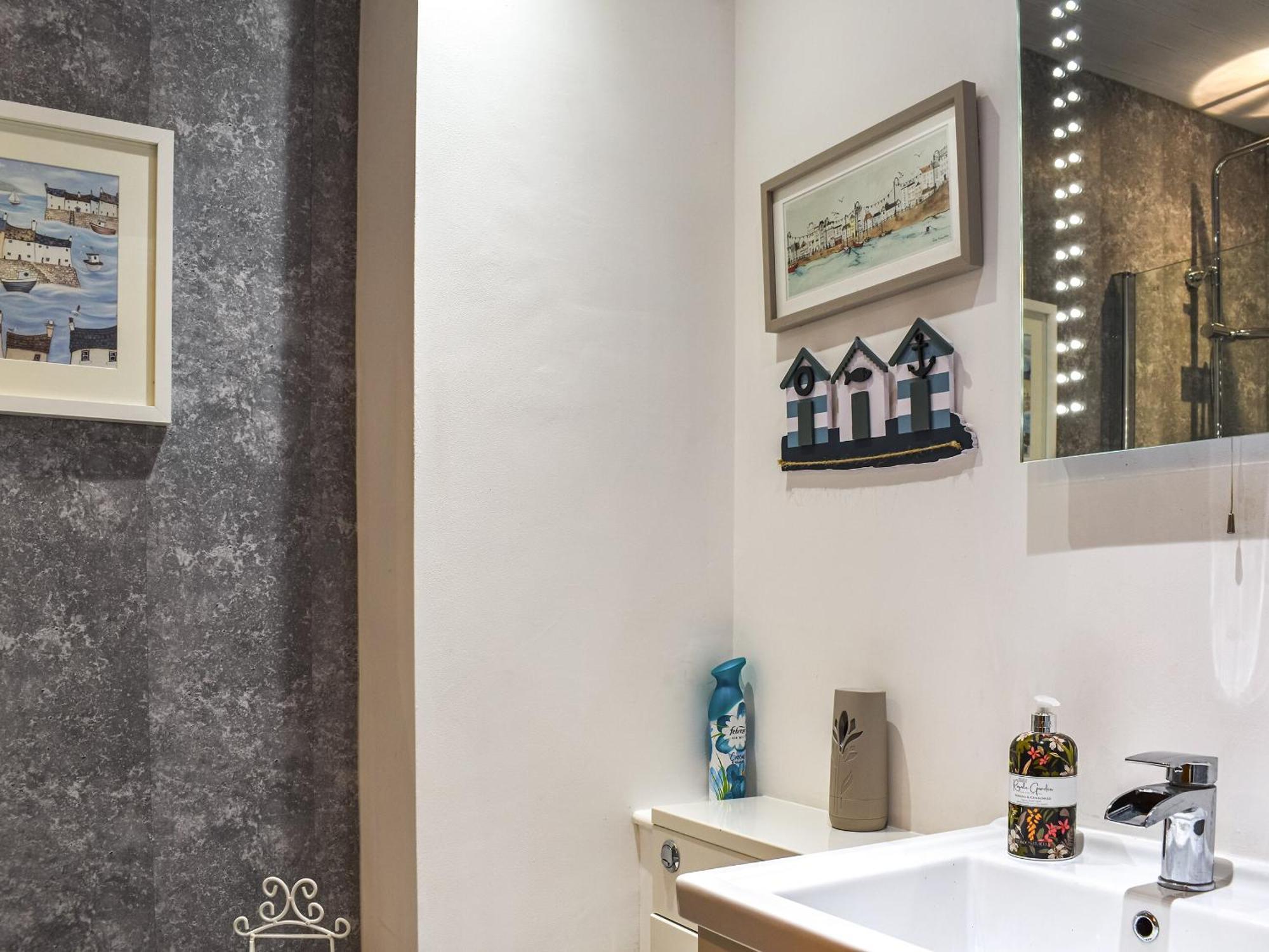 Kingfishers Rest Millom Ngoại thất bức ảnh